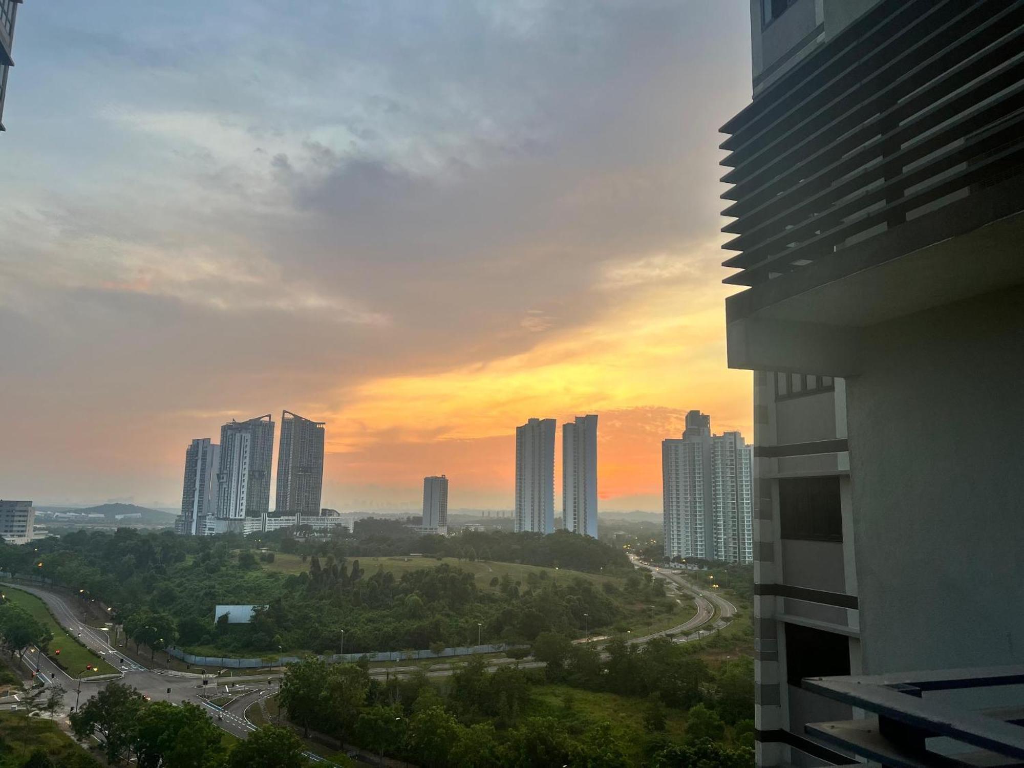 D Bunga مسلم Homestay Pool View Legoland Nusajaya Nusajaya  Exterior foto